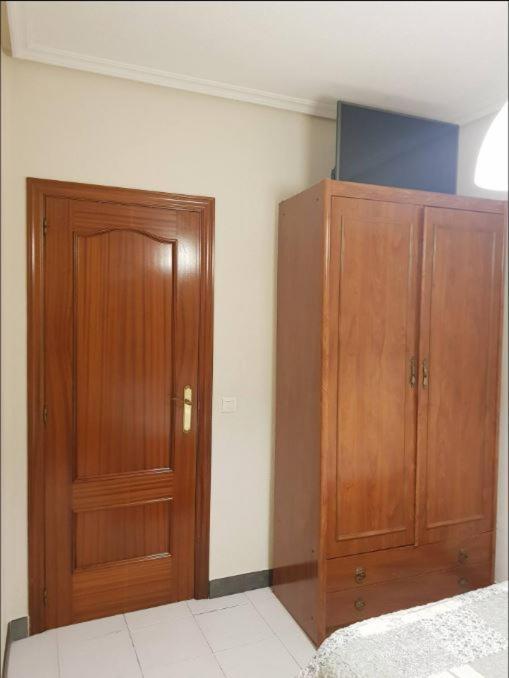 Private Room With Shared Bathroom سلامنكا المظهر الخارجي الصورة